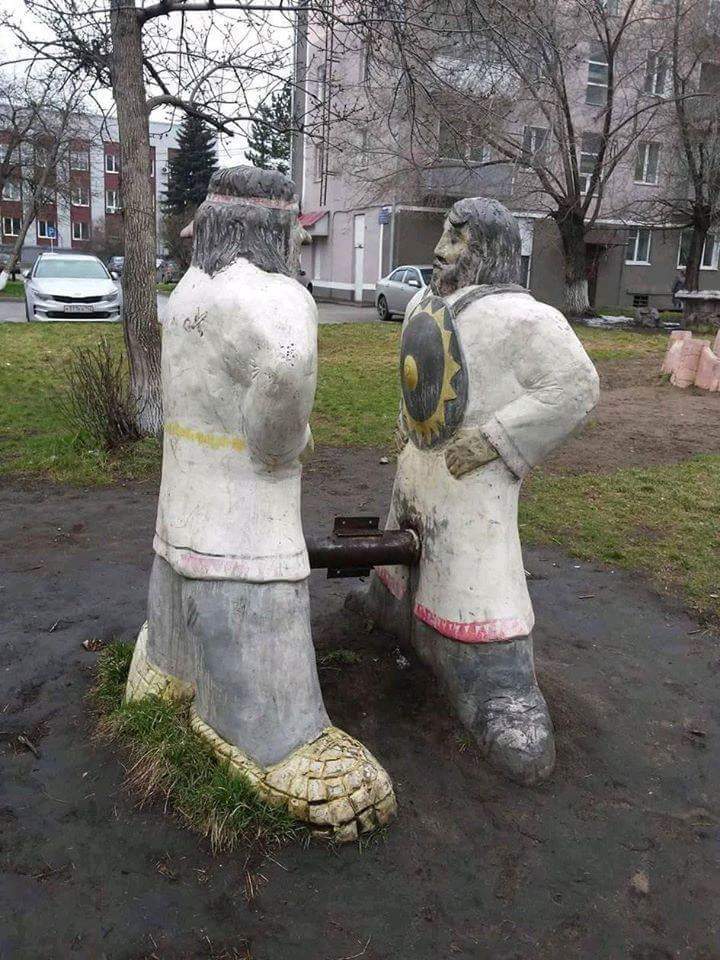 DnKziZoWwActyxk.jpg