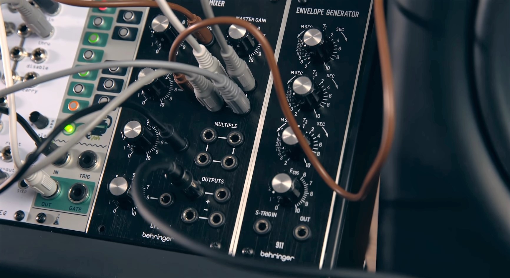 behringer-envelope-mixer.jpg