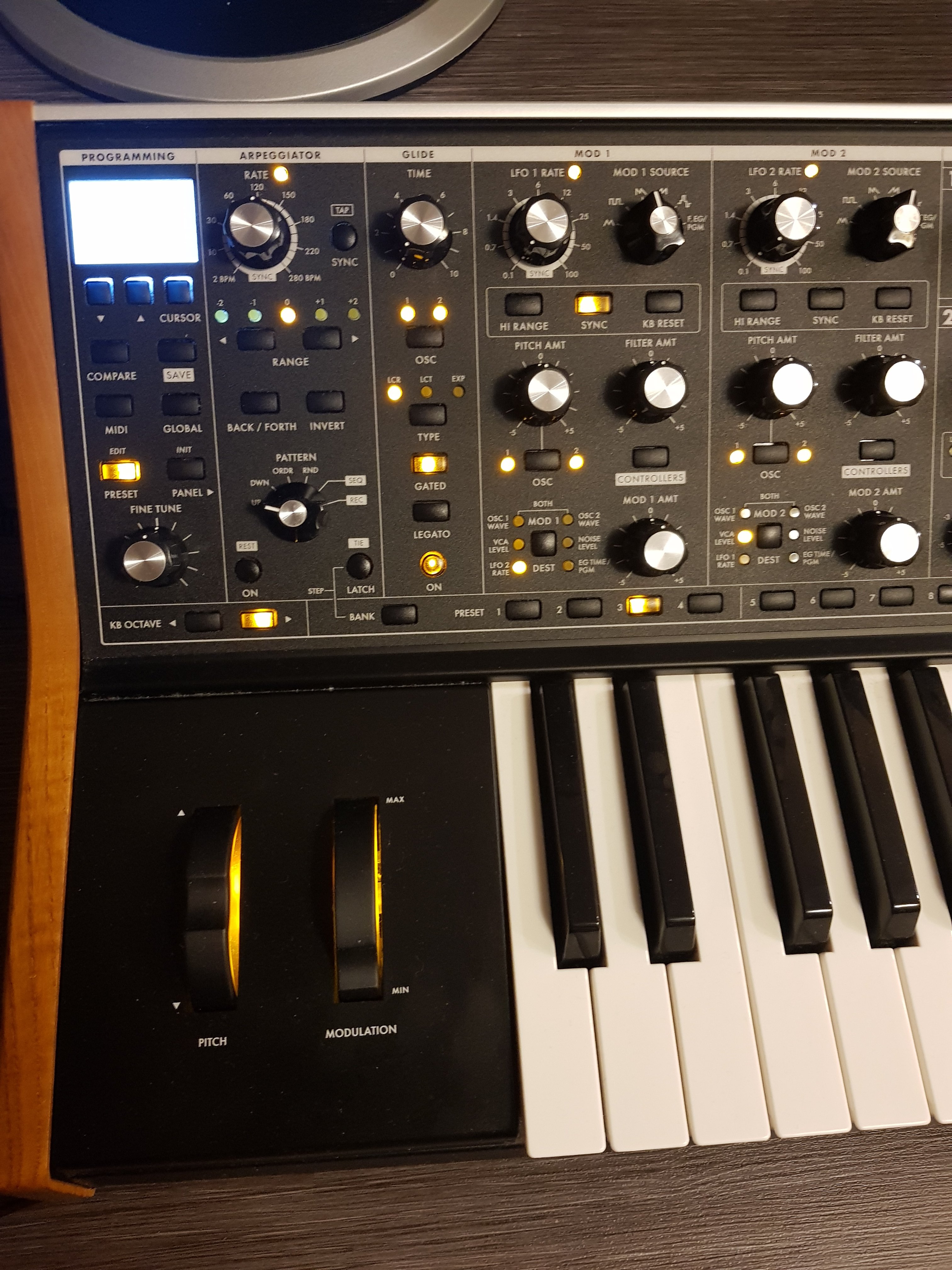 Продам - Moog Sub 37 tribute edition (Благовещенск) 85000 | Rmmedia.ru