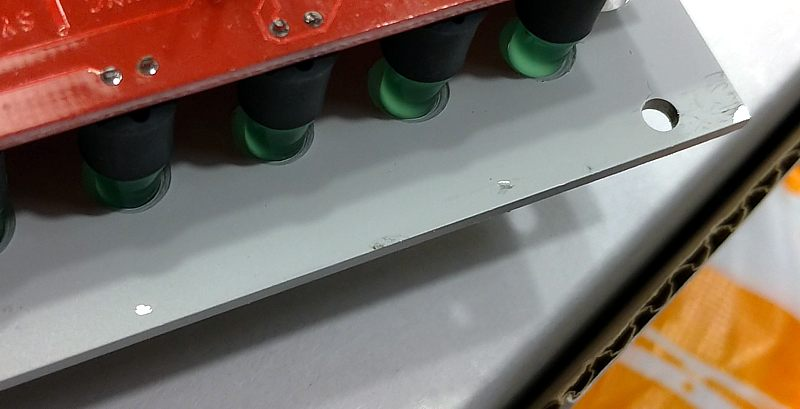 205983