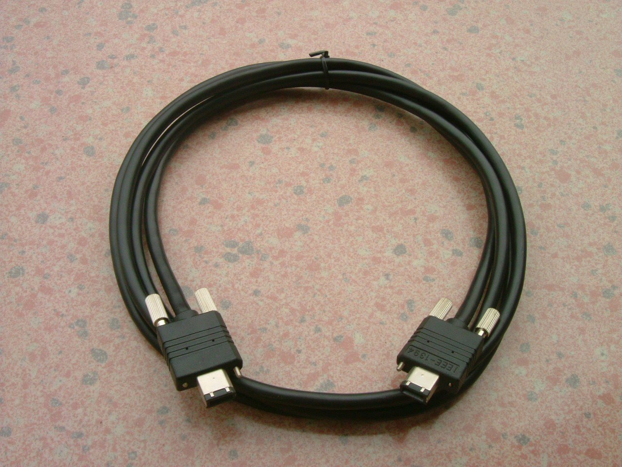 -Firewire-IEEE-1394A-.jpg