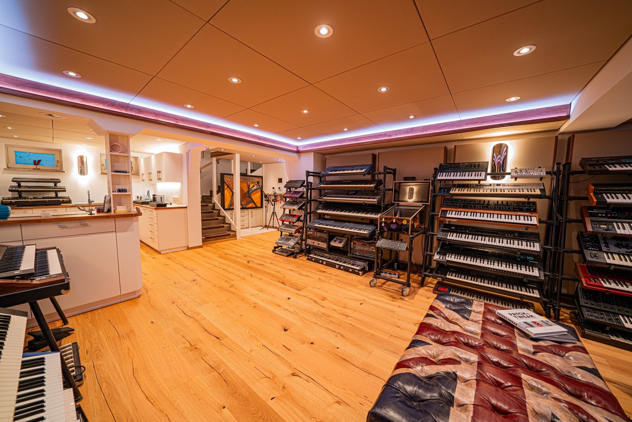 Schleis HQ 8.jpg