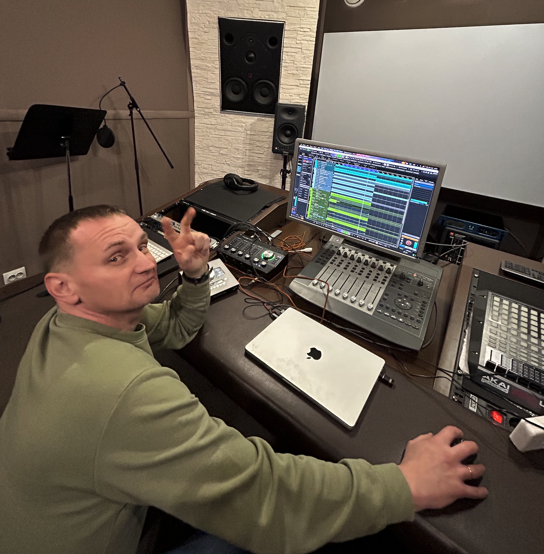 Screenshot 2025-11-22 at 18.07.17.png