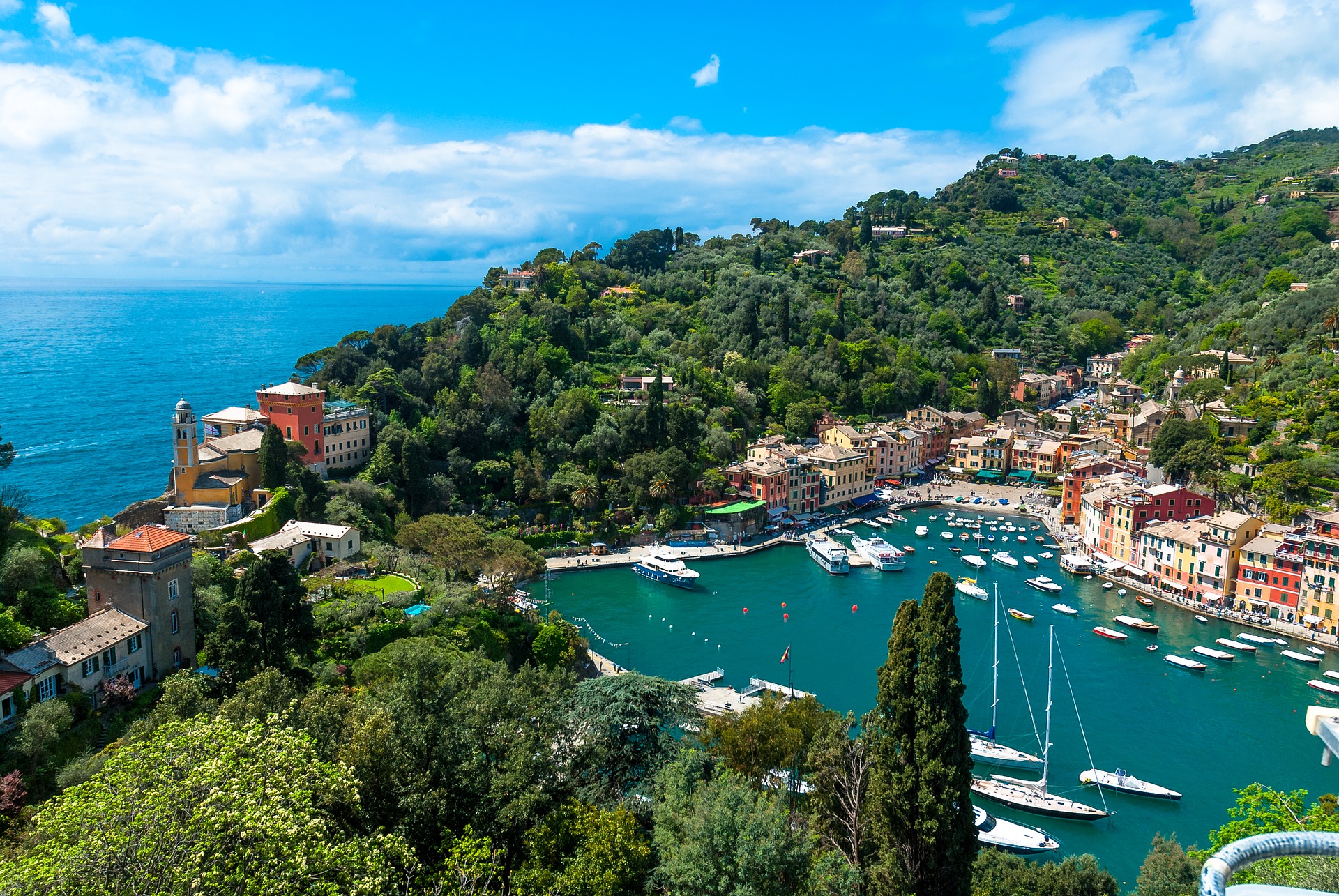 portofino.-zdes-vy-mozhete-uvidet-znamenitostej-esli-vam-povezet.jpg