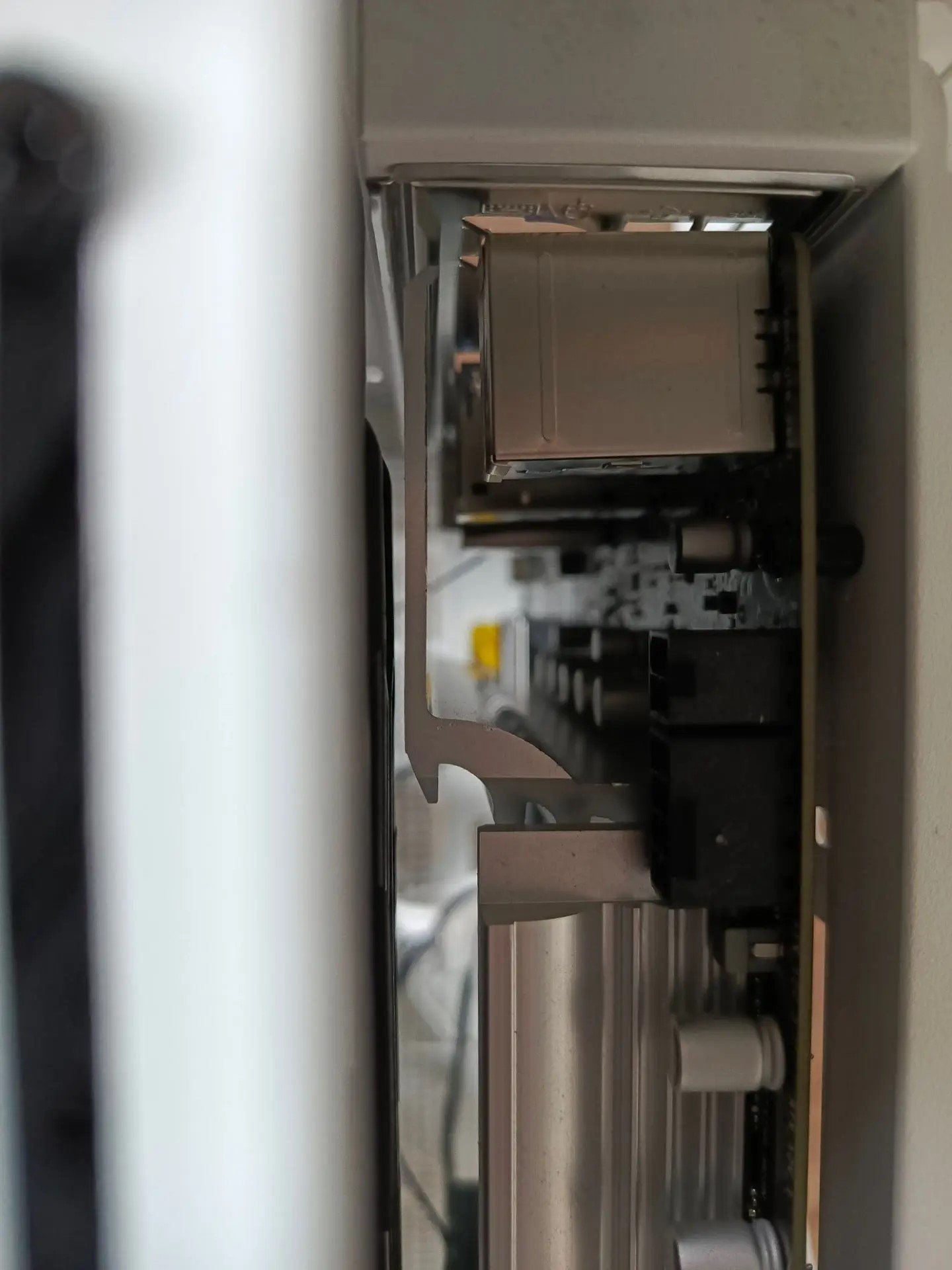 760eb9ee-6afc-4e8c-bd4c-c898cadab225.jpg