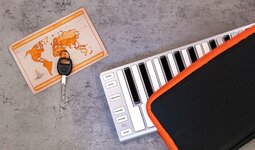 xkey25_sub6.jpg
