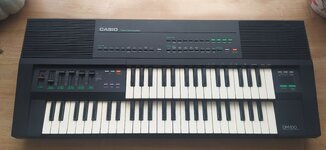 DM100_01.jpg