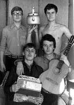 Студенты космической геодезии.jpg Студенты космической геодезии.jpg